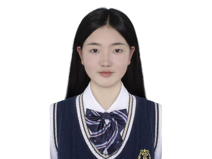 唐丽雯(企划部经理)